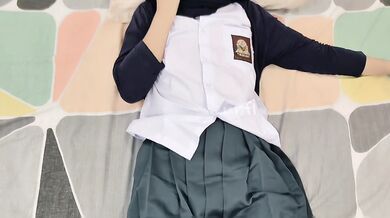 Ngentot pelajar SMA yang baru pulang