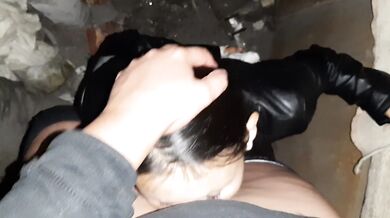 I gave her roller skates, and she thanked me with cunnilingus - Lesbian_illusion