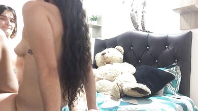 I RECORD MY GIRLFRIEND HAVING SEX WITH ME, SHE SUCKS MY PUSSY