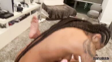 Rubbing wet pussy clit to clit