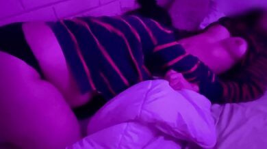 My mom's young friend came to see us and we shared a bed PART I