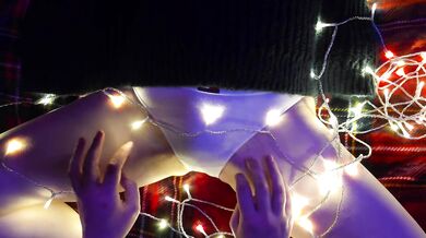 Cozy Christmas Eve fun for sweet Daisy | gentle lesbians
