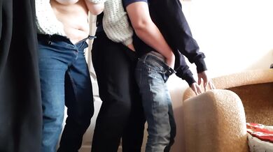 Quick Hot Homemade Lesbian Mutual Masturbation Threesome - IkaSmokS