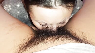 I love eating my girls hairy pussies - Lesbian_illusion