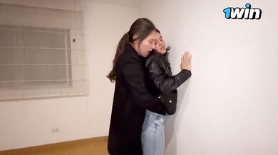 I am a LESBIAN addicted to vagina!