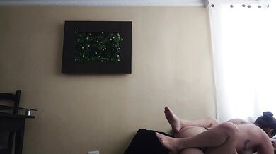 I penetrate my girlfriend's pussy and she has an orgasm