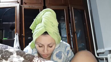 New Year's Eve Orgasm After Shower - Lesbian_illusion