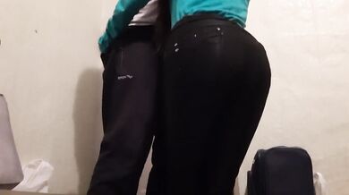 I gave my girlfriend a gift and she thanked me with an orgasm - IkaSmokS