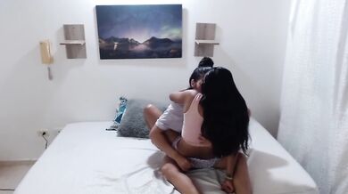 sex of horny lesbian girls