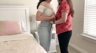 Convincing my girlfriend to go commando then going down on her after brunch - TEASER