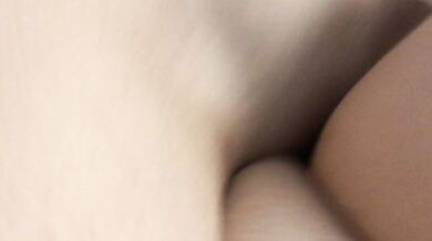 Look closely at this scissoring