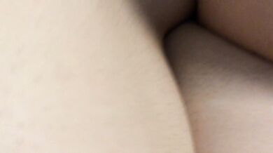 Look closely at this scissoring