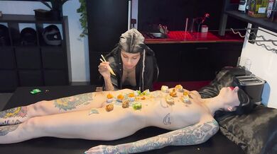 using my gf as a dinner plate