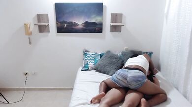 hot girls scissor and make video