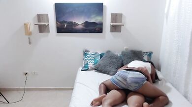 hot girls scissor and make video