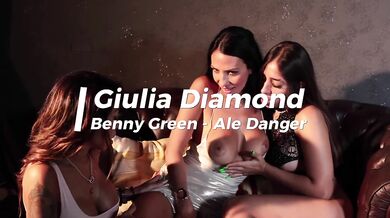 Giulia Diamond, Benny Green and Ale Danger in a hot lesbian threesome with Strap-On