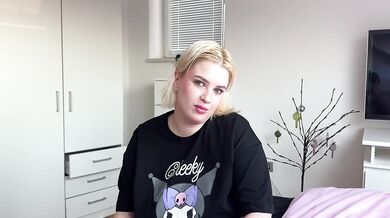 My best friend gave me both her holes! Accidentally cum inside
