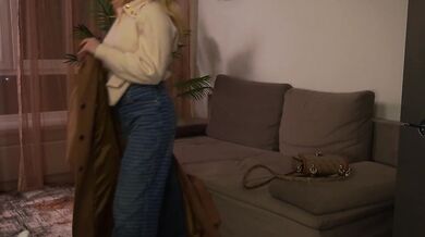 I met a hot girl in the park and offered to have sex for money- ViXXXie Rox