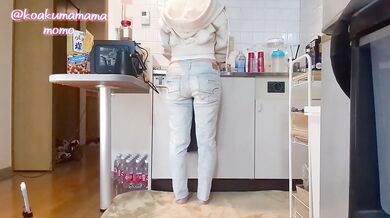 A married woman wearing transcendent erotic underwear can't stand it