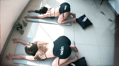 YOGA&SQUIRT - MY YOGA TEACHER GAVE ME A SQUIRT BATH - COLLAB CHERRY ADAMS