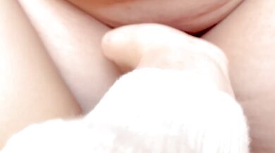 Close up wet scissoring