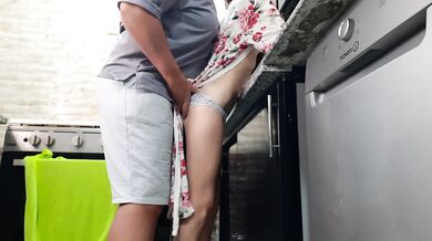 I fucked my stepsister in the kitchen while she was washing the dishes - Lesbian_illusion