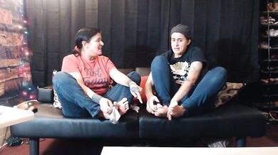 Lesbian Sneakers Socks Foot Smelling Itching
