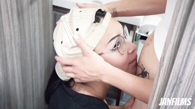 DO YOU WANT ME TO HELP YOU? The plumber came on to me and ended up sucking my cliptoris
