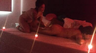 I give a woman a sexy late night cum massage