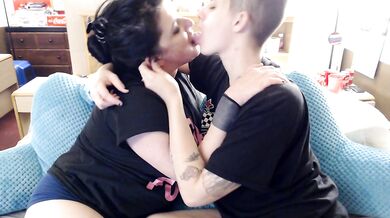 Hot Lesbian Makeout French Kissing Real Couple Deep French Kiss