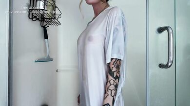 Wet VS Dry Shirt ASMR