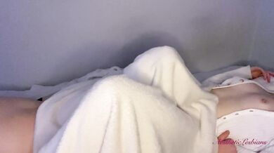 Morning surprise with passionate pussy licking ended with hard orgasm