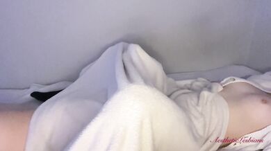 Morning surprise with passionate pussy licking ended with hard orgasm