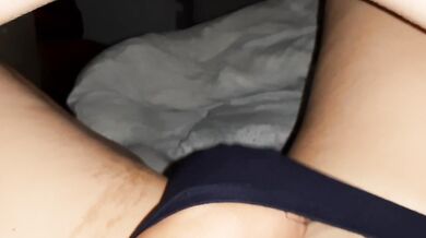My roommate woke me up by masturbating on top of me - IkaSmokS