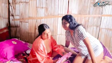 STEPMOM AND STEPDAUGHTER PLAYING WITH THEIR JUICY PUSSIES, REAL HOMEMADE