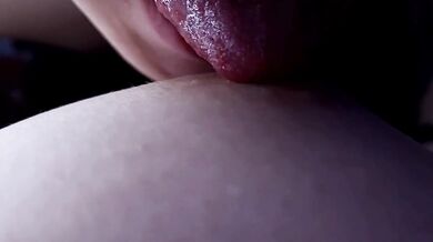 BITTING, LICKING AND TOUCHING MY GIRL'S NIPPLES // SHE MOANS IN PLEASURE AND GETTING A NIPPER ORGASM