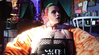 Goth Milf Gaming