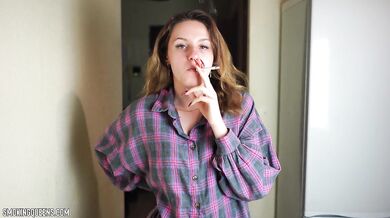 (ALL 24 scenes) Ramona Lynn is smoking all-white Virginia Slims 120s cigarettes at home using matches 4K resolution