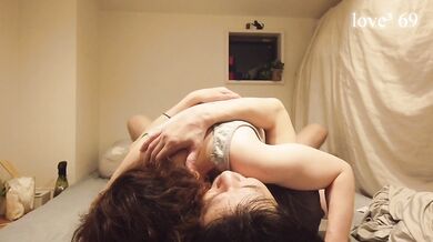 いきなりクンニからの逆69【別カメ2/2】エロ熟女のグラインド高速鬼騎乗位何度でもイキます
