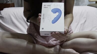≪レビュー動画第2弾!!気持ち良すぎてイッちゃった≫おもちゃを使ってオナニーしてみました！_TARA S