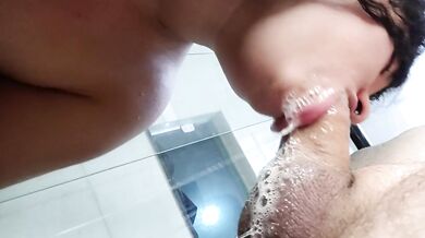 The most impressive blowjob in porn,this girl doesn't just suck,she rips out your soul‍