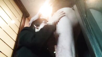 フェラ好き変態熟女の仁王立ち濃厚イラマチオ