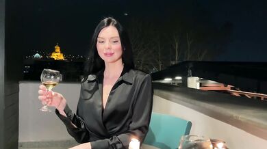 A date with a Tinder hottie ended in creampie. Take off the Сondom!