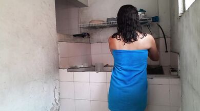 MY BRUNETTE LATINA STEPSISTER, SHE WAS WASHING HER STEPBROTHER'S CLOTHES NAKED ENDS UP FUCKING
