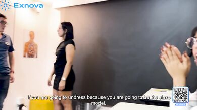 Curvy Latina MILF teacher fucks her 18 year old students in the classroom! Pipeboy1