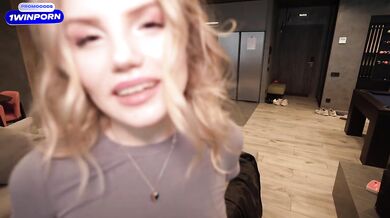 No condom. She fucks with a stranger an hour after meeting. A creampie in a hotel room. (Milka Way)