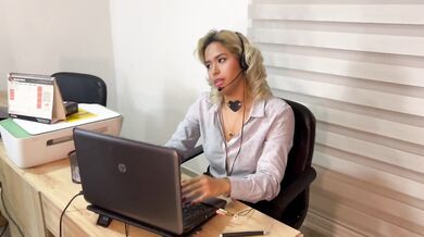 I am a lucky delivery to fuck 3 sexy office workers ft, Ann Rides, Celeste Alba, Andy Cortes by Pool