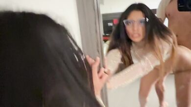 I fuck my best friend and it ends in cum facial
