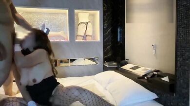 【個撮】網タイツとムチムチのバニーガール姿がエロい四十路ドM妻と昼間からハメ撮り【後半編】