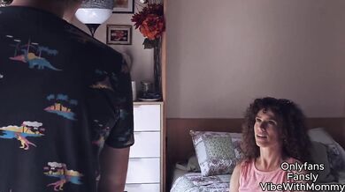 JEWISH STEPMOM FUCKS STEPSON WITH FRIENDS